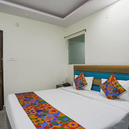 Fabhotel Sm Palace Chinhat Εξωτερικό φωτογραφία