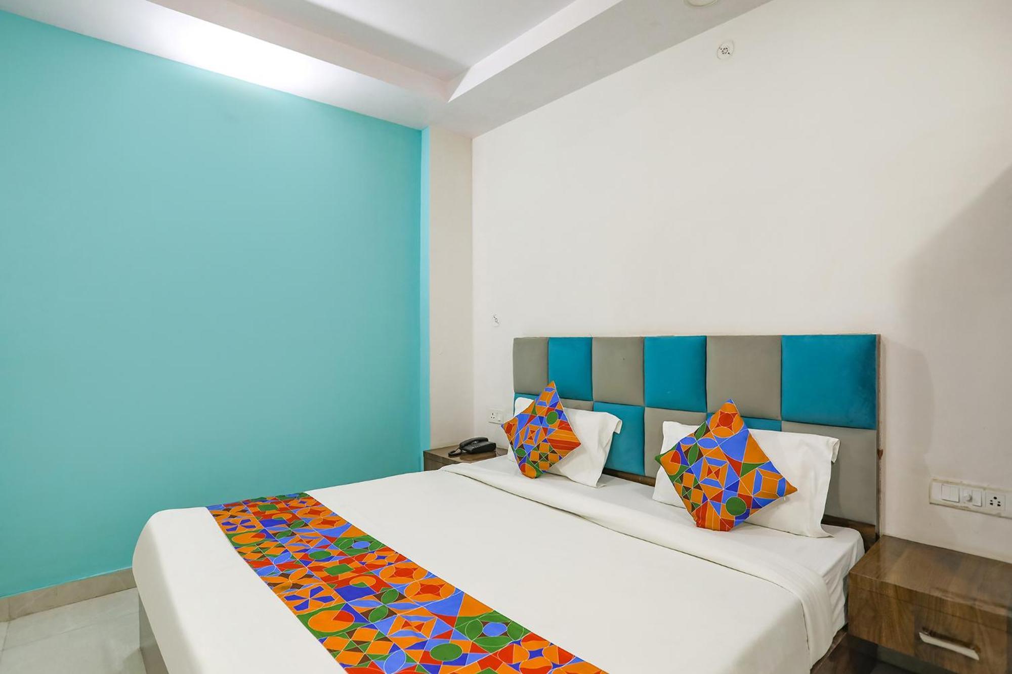 Fabhotel Sm Palace Chinhat Εξωτερικό φωτογραφία