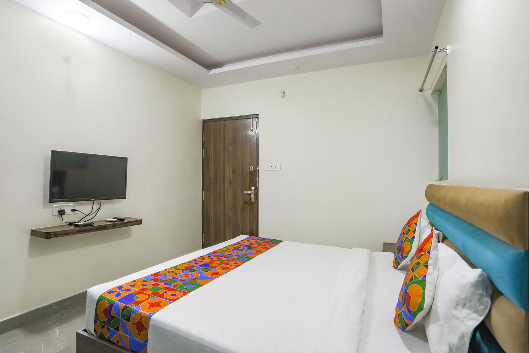 Fabhotel Sm Palace Chinhat Εξωτερικό φωτογραφία
