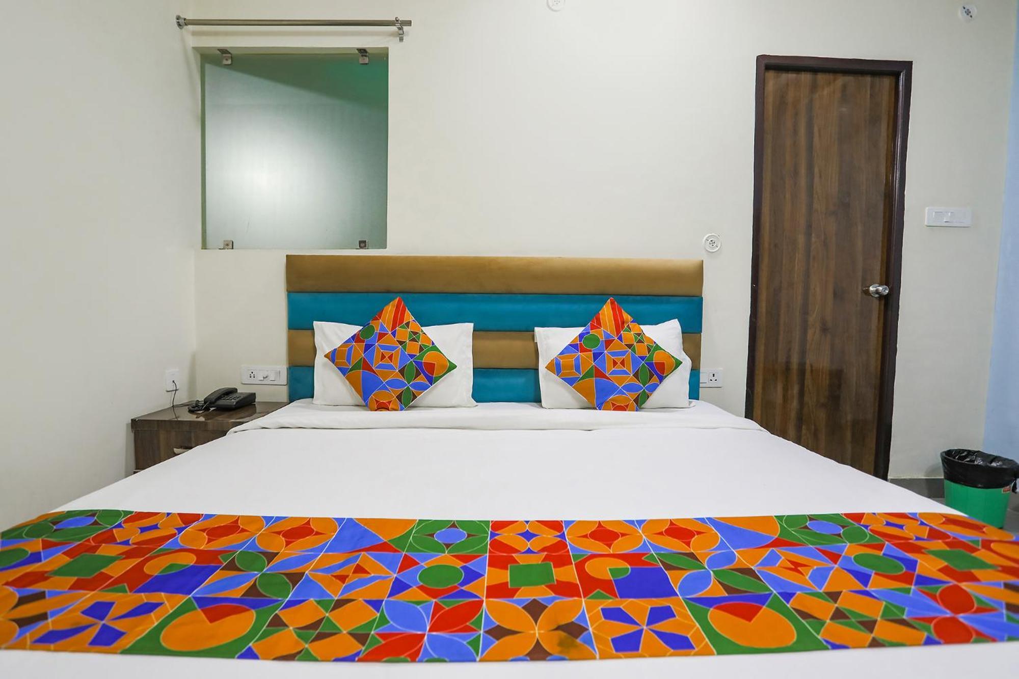 Fabhotel Sm Palace Chinhat Εξωτερικό φωτογραφία