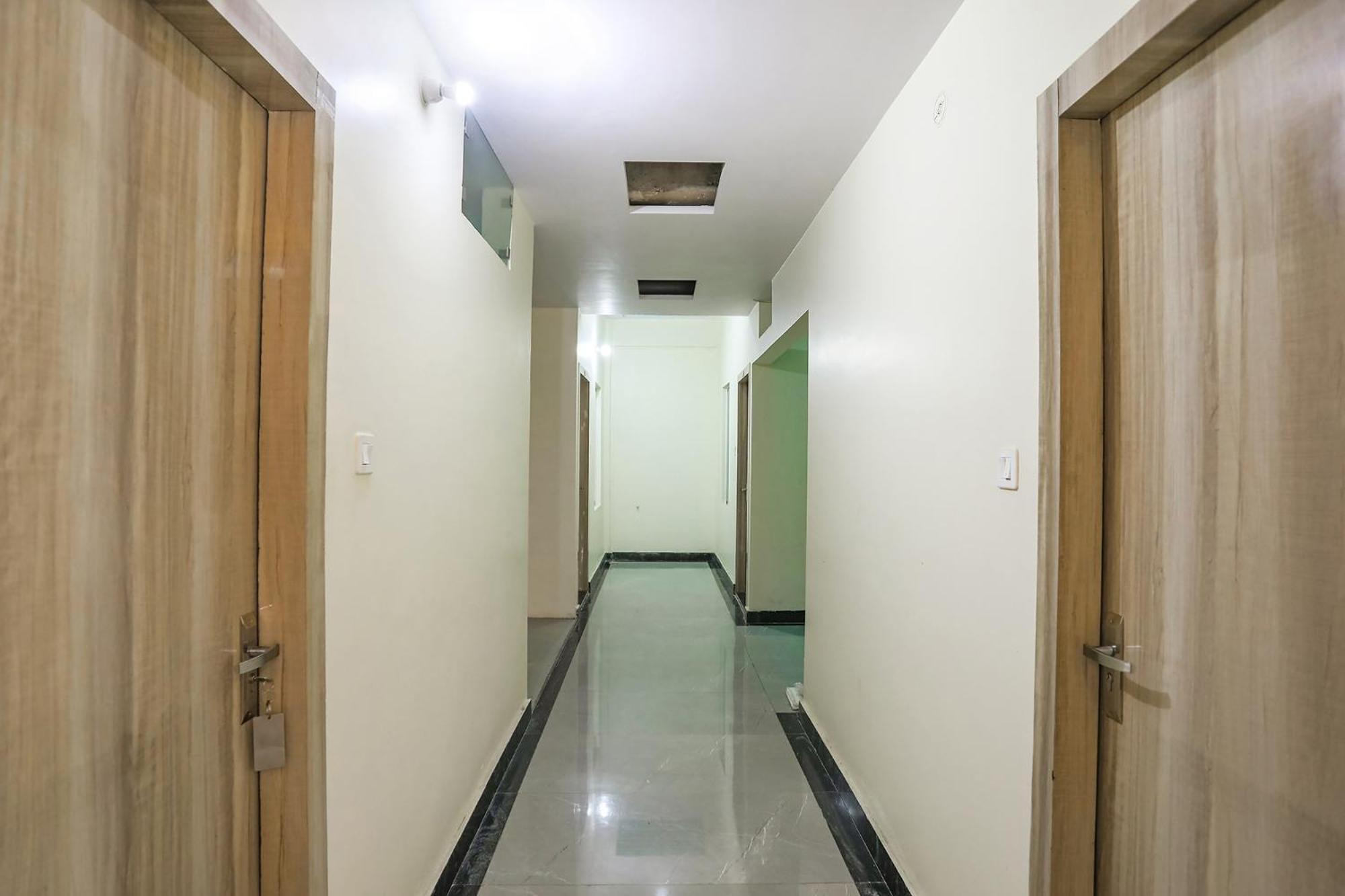 Fabhotel Sm Palace Chinhat Εξωτερικό φωτογραφία