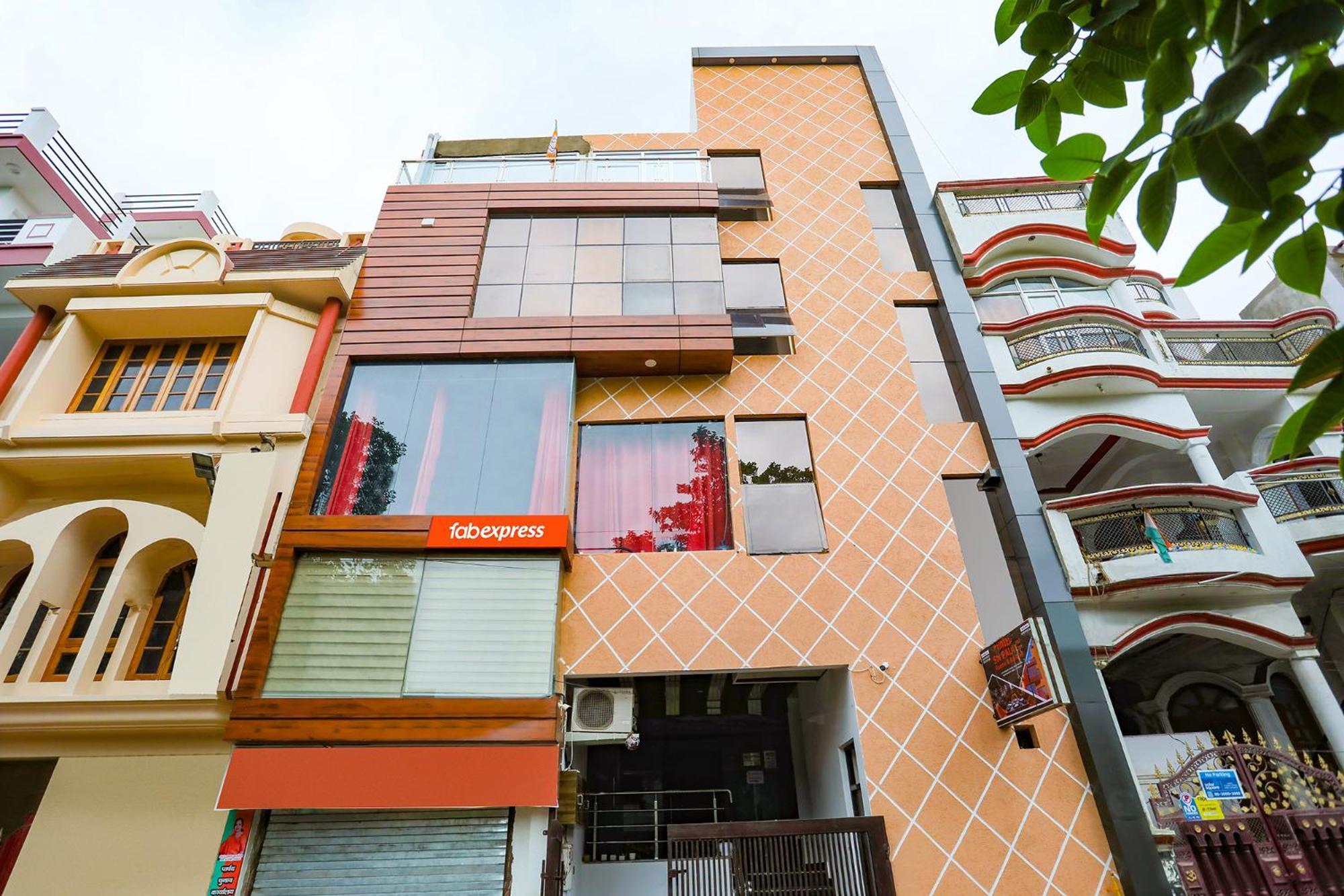 Fabhotel Sm Palace Chinhat Εξωτερικό φωτογραφία